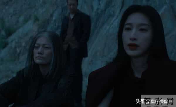 枭起青壤：李月英害死没脱根的人形枭，足见她没长脑子！