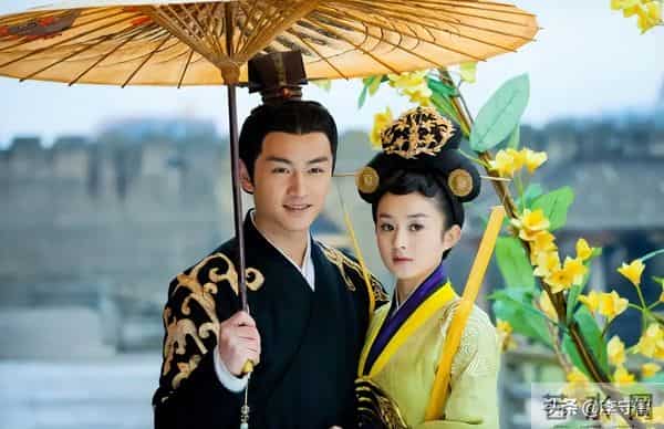 缘分!赵丽颖陈晓隔空演大主,《风吹半夏》《大生意人》同一编剧