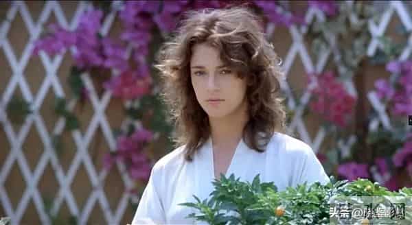 禁忌边缘的唯美与沉沦——解析《魔鬼附身》的争议性与艺术张力