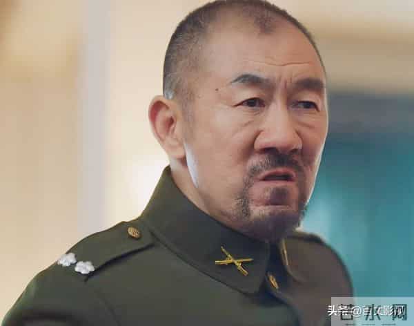 《隐锋》最失败的四个角色：站长不像站长，安谧比吕文禄更出戏