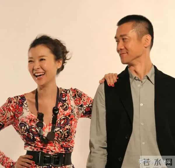 柯蓝没想到,分手4年后,会以这样的方式,和黄志忠“再碰面"