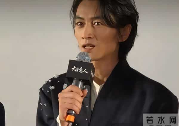 男演员长相多重要？《大生意人》陈晓出场，才知何为星星眼勾人魂