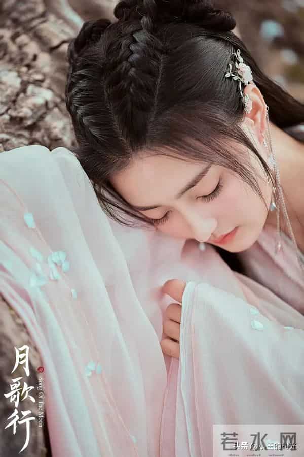 徐璐有阵子没拍戏了!现在提起她,除了颜值热议,就没别的印象了