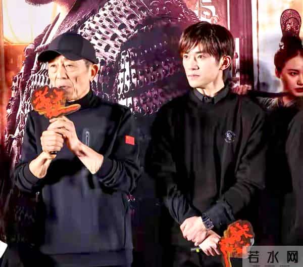 影帝含金量引热议?王晶谈评奖规则,易烊千玺善举回应获赞