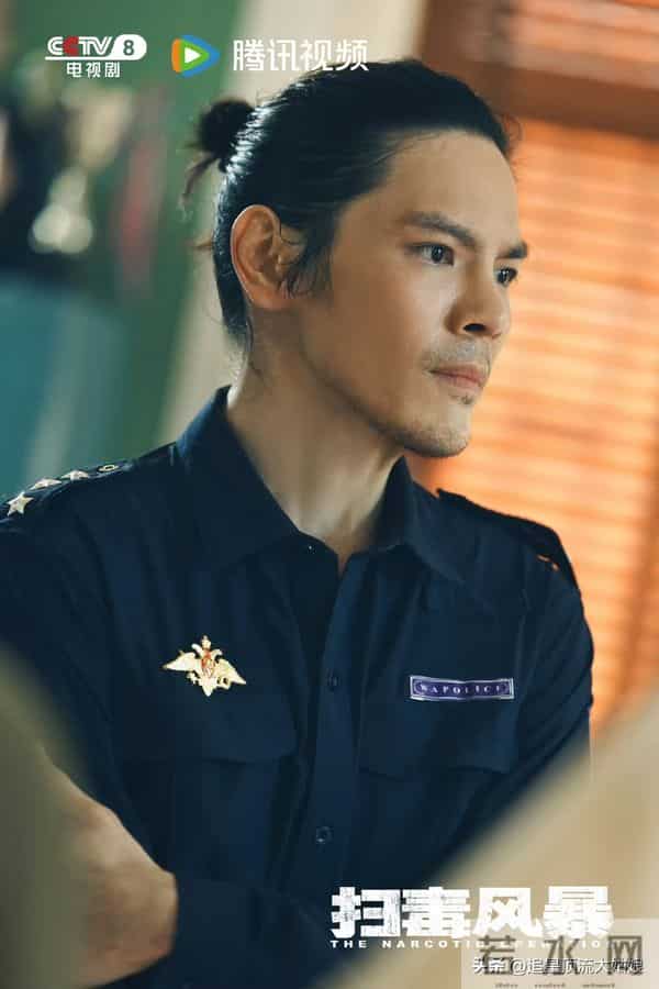 给2025年最好的悬疑剧排名,重影第7,命悬一生第4,第一名没争议