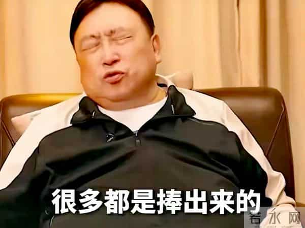 影帝含金量引热议?王晶谈评奖规则,易烊千玺善举回应获赞