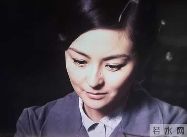 推荐一部柳云龙主演的电视剧《断桥》, 又名《海峡》