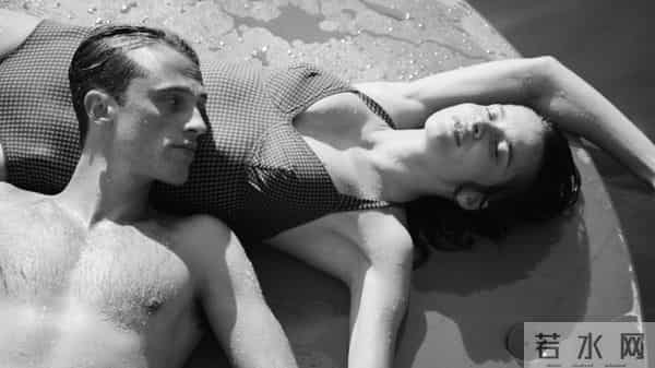 法国人第一次将《局外人》搬上了大银幕