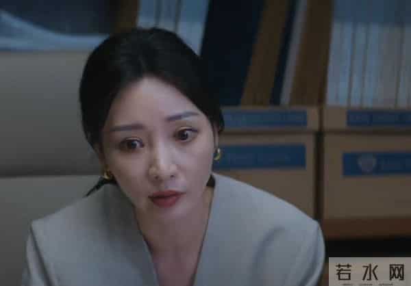 央视力推的《即刻上场》差评如潮,柳岩的“歪瓜脸”演技真招人嫌