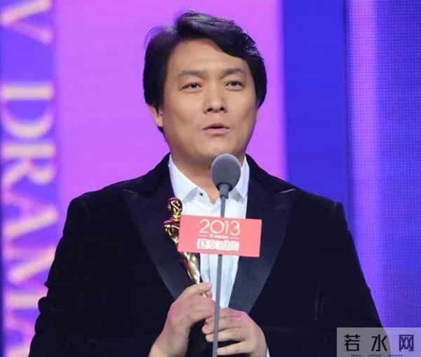 杨志刚儿子可惜了，家里条件给创造的很好，就是自身长相有点差！