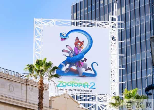 裁了7000人的2000亿美元巨头,疯狂啃“兔子”