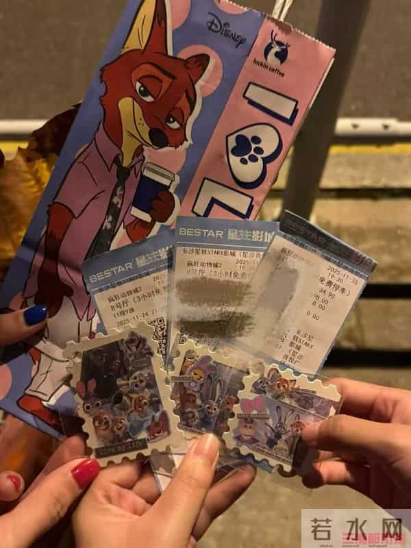 近百个品牌扎堆联名、周边断货，《疯狂动物城2》掀起全民打卡热潮-消费新观察