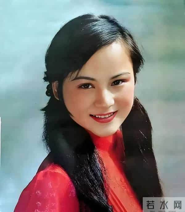 难怪王扶林嫌“薛宝钗”没人能演！看他原定宝钗候选人，你就懂了