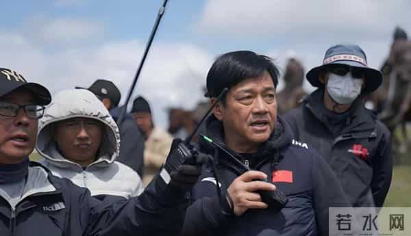 50岁“大爷”还演偶像剧，《亦舞之城》上线就被批，年龄成槽点