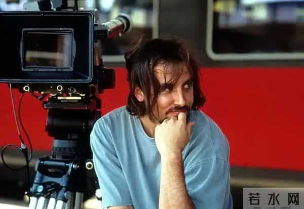 不拍大师拍群像!《新浪潮》还原1959年,巴黎电影圈的疯狂20天