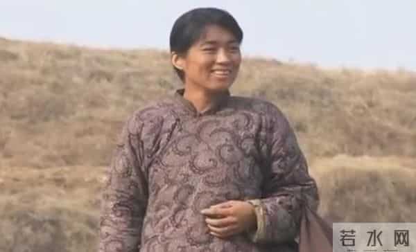 她当了三年特种兵，进入演艺圈后却遭女主耍大牌，43岁仍单身未婚