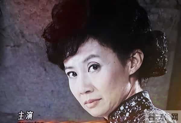 推荐一部柳云龙主演的电视剧《断桥》, 又名《海峡》