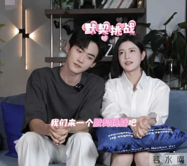 陈晓为角色瘦到脸颊凹陷,陈妍希新剧秀甜蜜,离婚后新作奇妙撞期