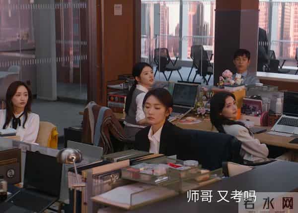 仅播5集，收视率破2，一口气追完我想说：能和《城中之城》媲美了