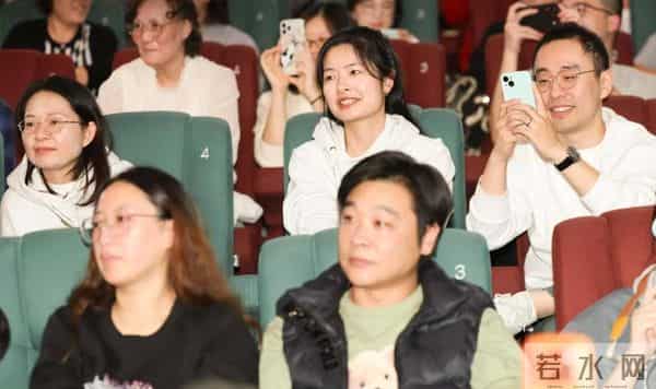 银幕上的梧桐区,弄堂里的马桶,《菜肉馄饨》里的上海,你认得不