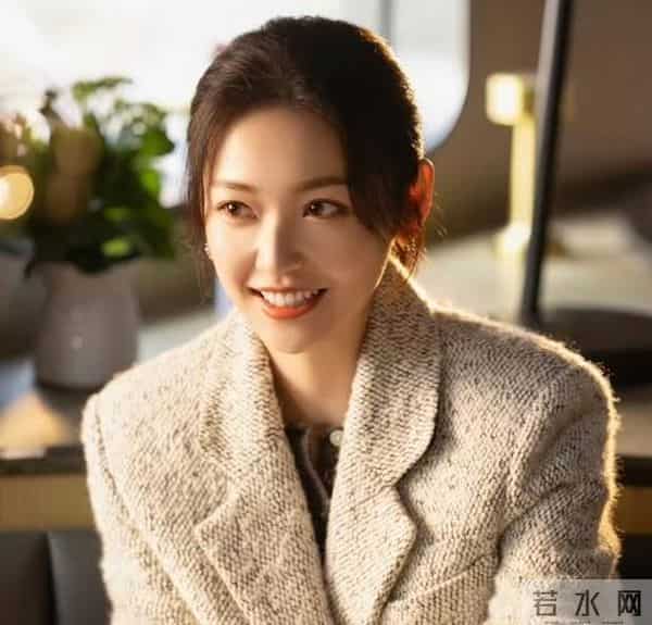 魏哲鸣新剧《你是迟来的欢喜》暗恋主题引发共鸣 十年暗恋太戳心