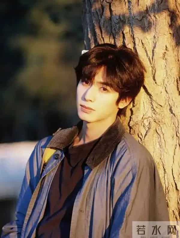 顾漫改编剧《骄阳似我》：双向治愈与职场生态的真实映照