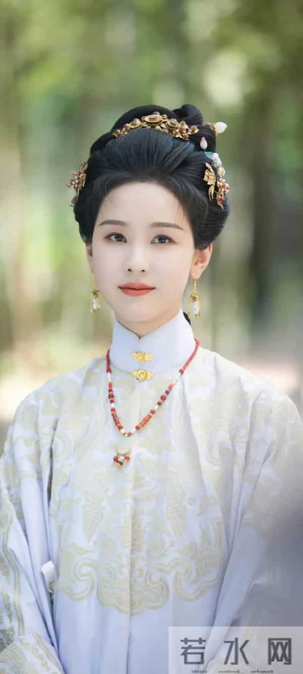 2小时43分热度破亿！年度角色榜单出炉，你更看好哪部剧？