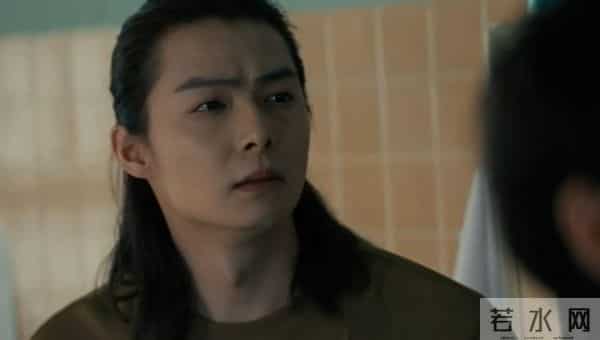 一手好牌打得稀烂!被陈伟霆带火,如今只能在《枭起青壤》打酱油