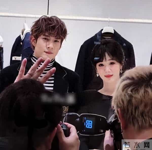 《家业》主演同框:杨紫天鹅颈,韩东君脖短脸圆,卷毛被嘲像大妈