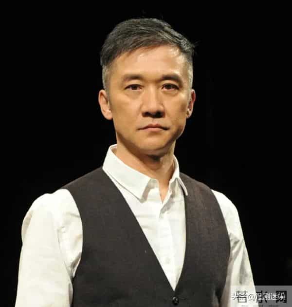 柯蓝没想到,分手4年后,会以这样的方式,和黄志忠“再碰面"