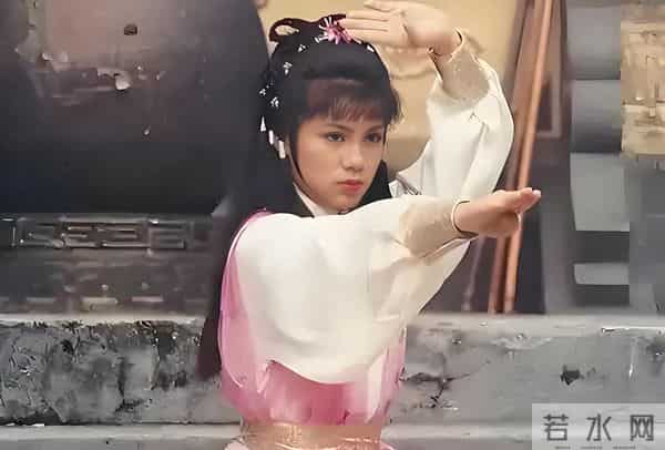 神雕时期黄蓉武功什么水平,为何打个李莫愁,还要靠计谋取胜?