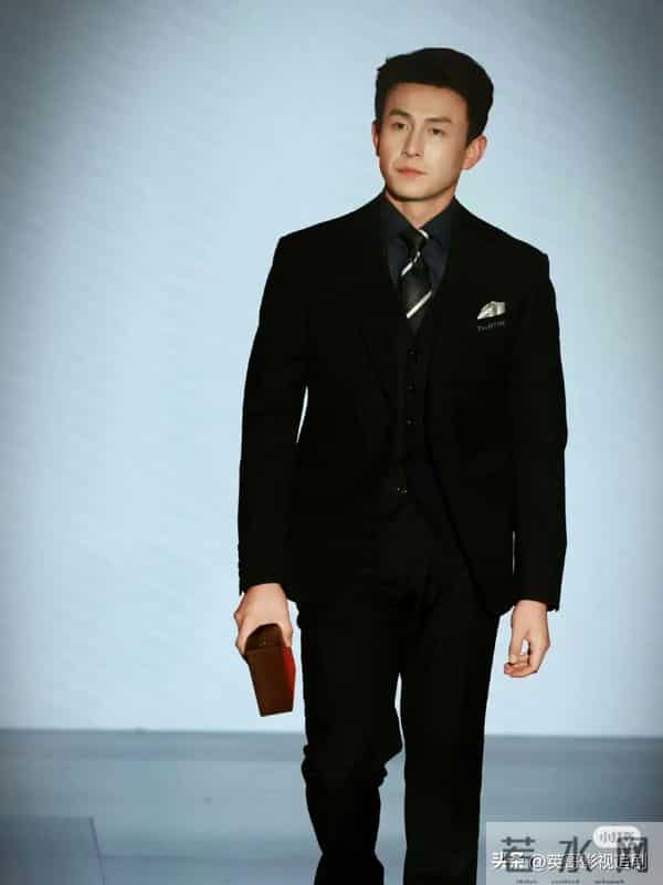 冲郭宇欣新剧女将军造型去的,却被男主惊艳到了,甩刘萧旭几条街