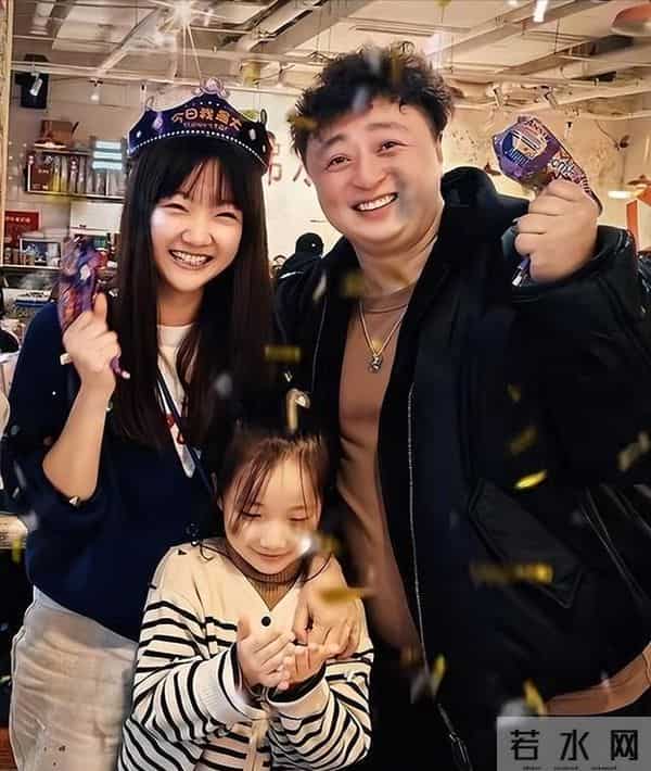 原来他们是夫妻,因戏生情恩爱9年,老婆是影后,女儿也天赋异禀