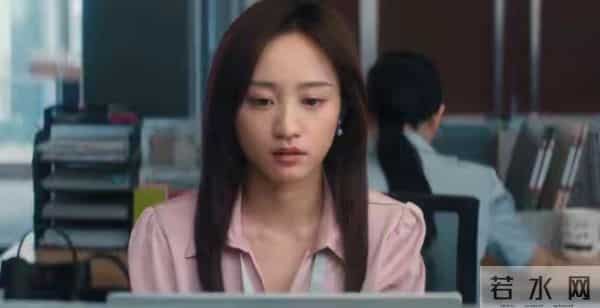 央视新剧《即刻上场》开播！追完4集，我想说：职场剧终找对味了