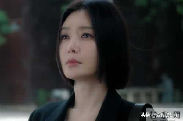 女演员长相很重要,《亦舞之城》秦岚出场,才明白什么叫身材一流