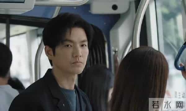 男演员千万别整容,同演中年现偶,看完霍建华看钟汉良,差别明显