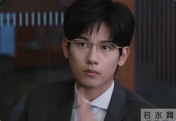 央视力推的《即刻上场》差评如潮,柳岩的“歪瓜脸”演技真招人嫌