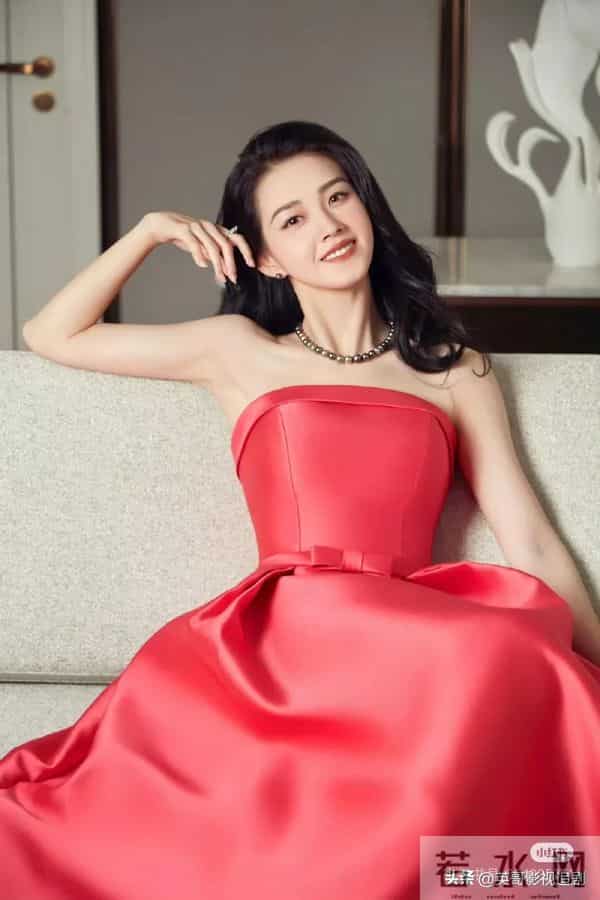 短剧十大美女彻底洗牌，颜值黑马横空出世，比郭宇欣美得更高级