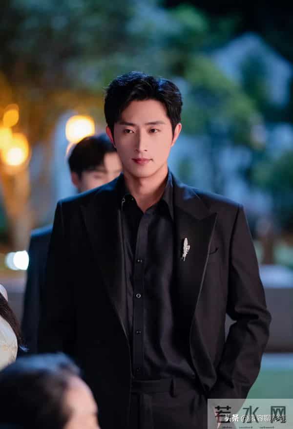 王凯沐新剧官宣定档！搭档女主甜美又可爱，气质完全不输韩雨彤！