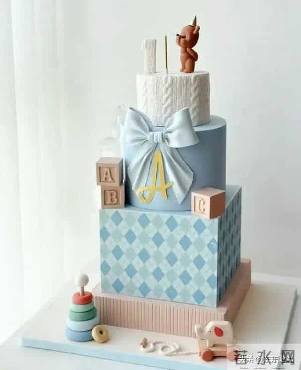 何猷君前女友晒母子照！失婚后秘密产二胎，宝宝生父身份至今成谜