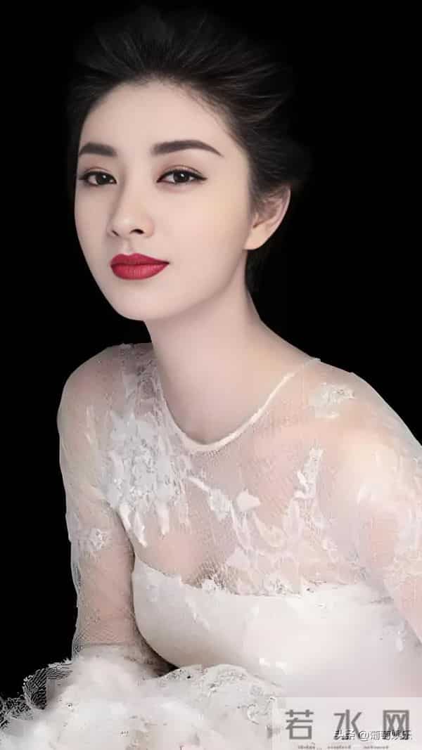 中国安徽安庆演员斓曦