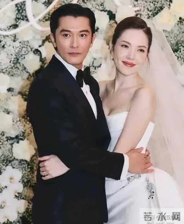 林心如参加邱泽婚宴穿200万行头!有钱就是豪横!