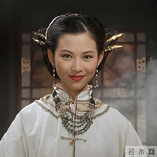 落地凤凰不如鸡！52岁蔡少芬为钱奔波瘦憔悴，被王晶讥讽不上进