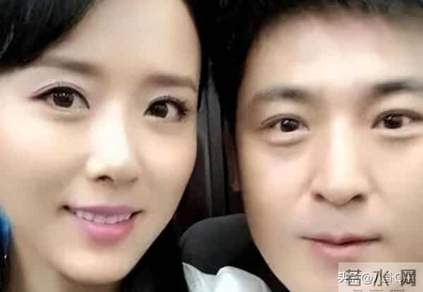 他是最干净的男演员,连登17次春晚,28年婚姻无绯闻,女儿很优秀