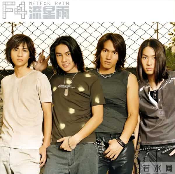 47岁吴建豪瘦脱相!减40斤肌肉男秒变麻杆老头,网友:是生病了吗