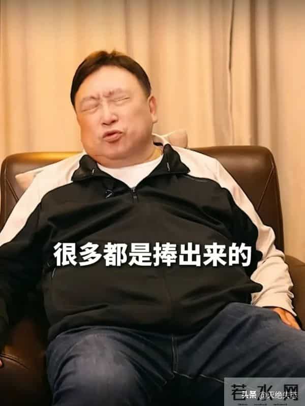 陪玩陪睡根本不够!王晶再曝“圈中内幕”,影帝易烊千玺也被牵连