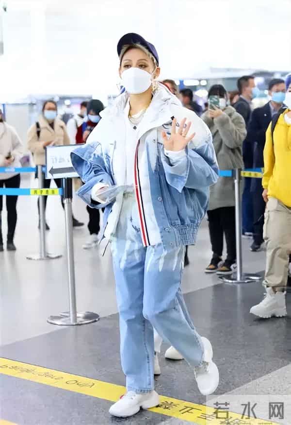 与汪峰恋情传闻真相大白才半年，宁静近况曝光，一点也不意外