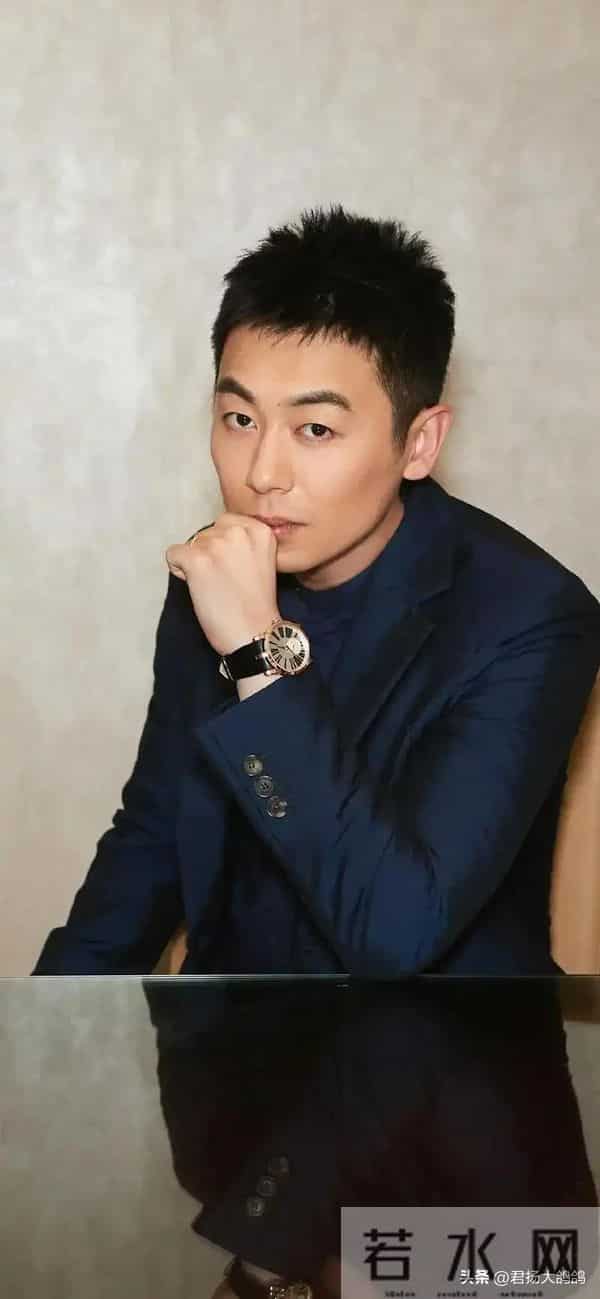 41岁朱亚文再破“天花板”，曾当众嘲讽郭麒麟的他，终于赢来翻身