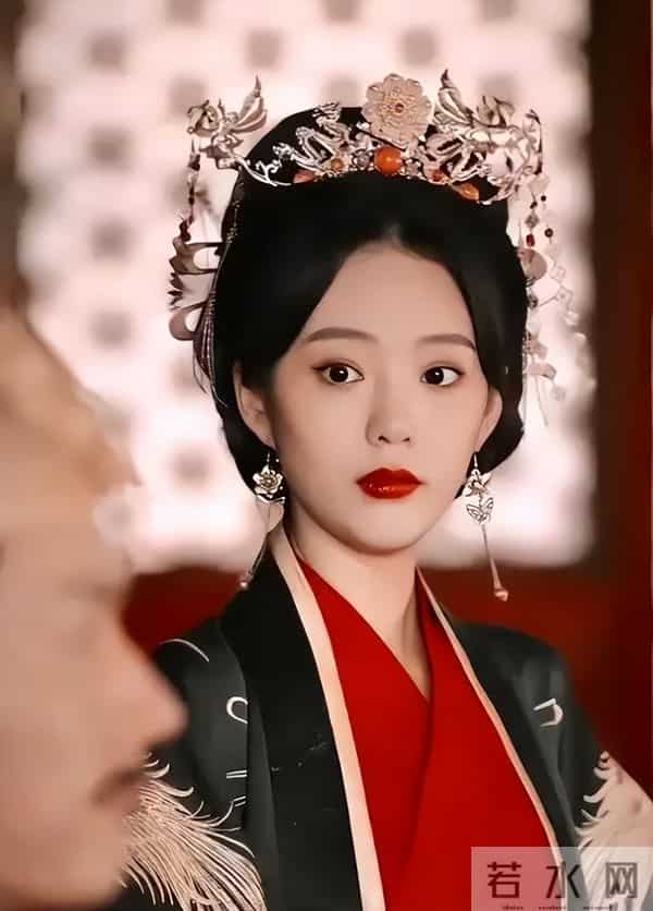 出道似“整容”！这6位短剧顶流出道前后判若两人，完全认不出