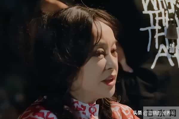 75岁刘晓庆频繁摔倒、认错人,在她身上令人担心的事情还是发生了